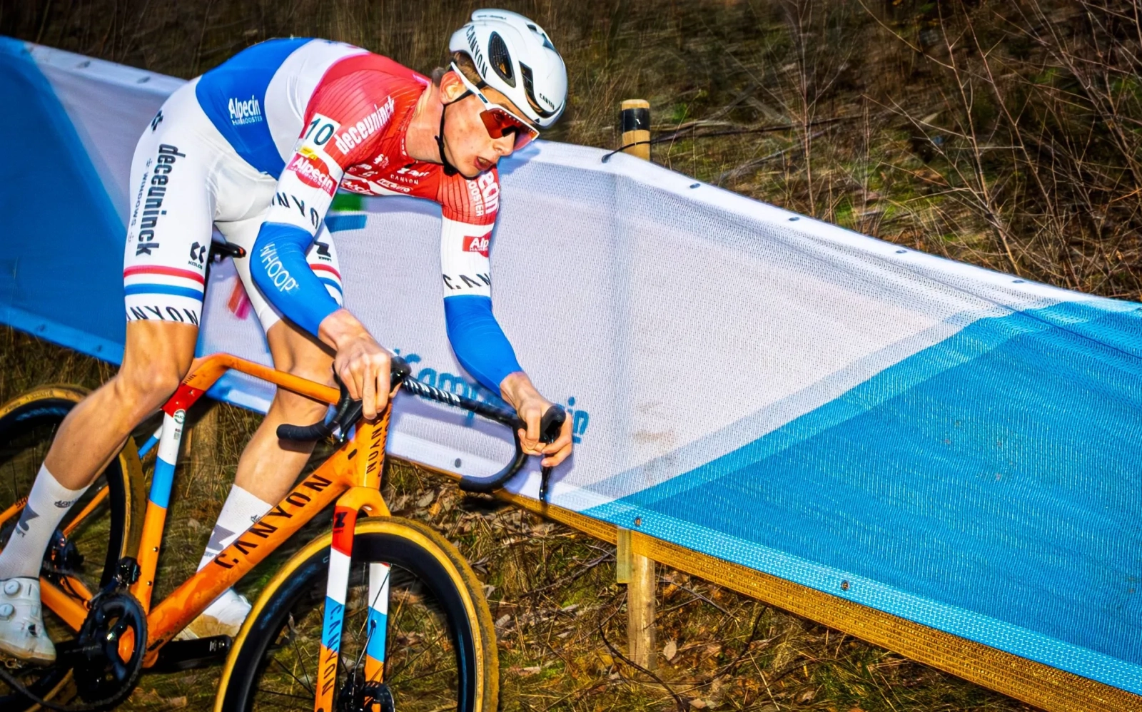 Mathieu van der Poel se donne rendez-vous avec l'histoire au Championnat du Monde de Cyclocross de Hulst