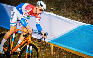 Van der Poel facing a historic day: schedule and where to watch the 2026 Cyclocross World Championship