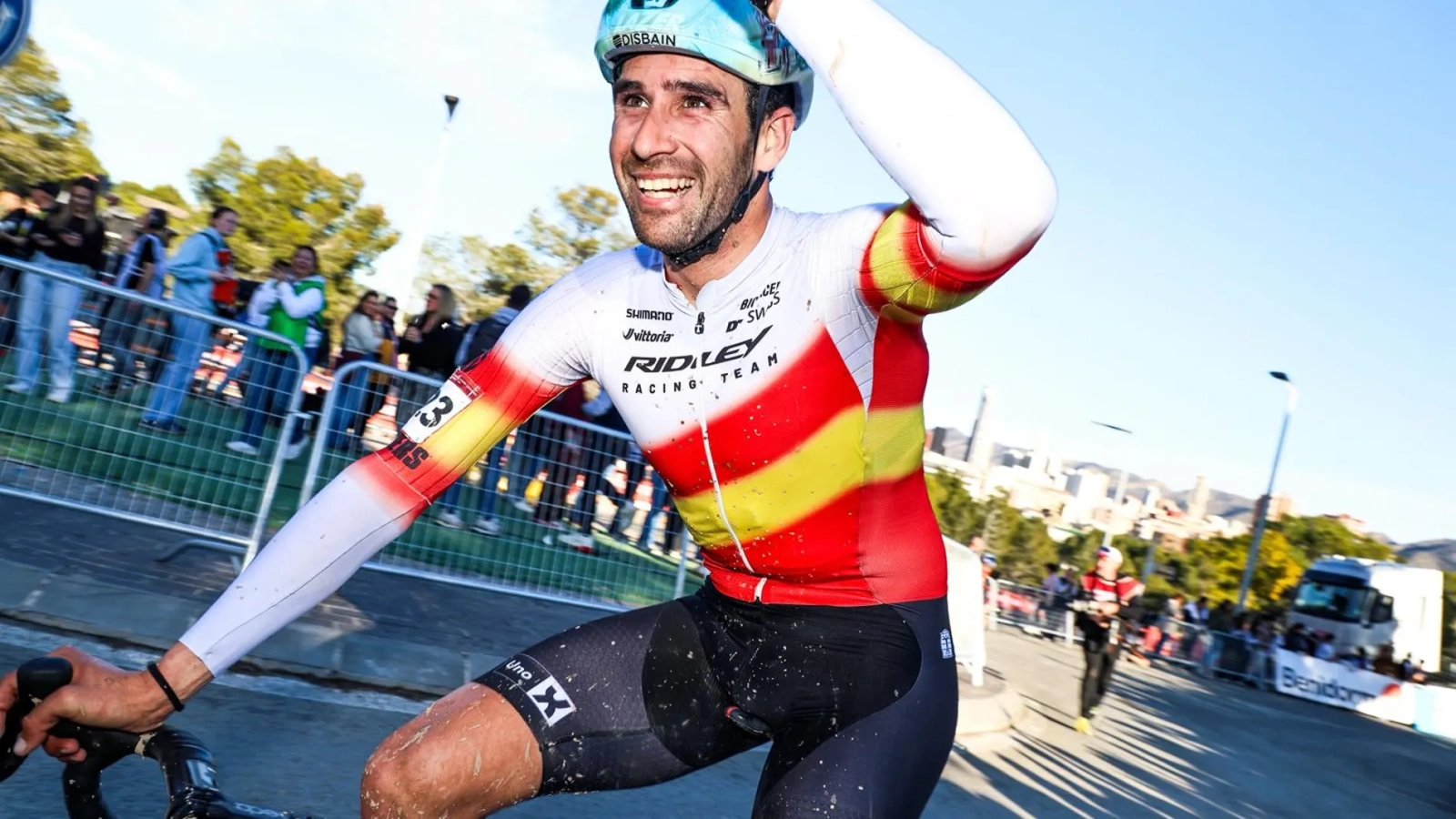 Mathieu van der Poel se donne rendez-vous avec l'histoire au Championnat du Monde de Cyclocross de Hulst