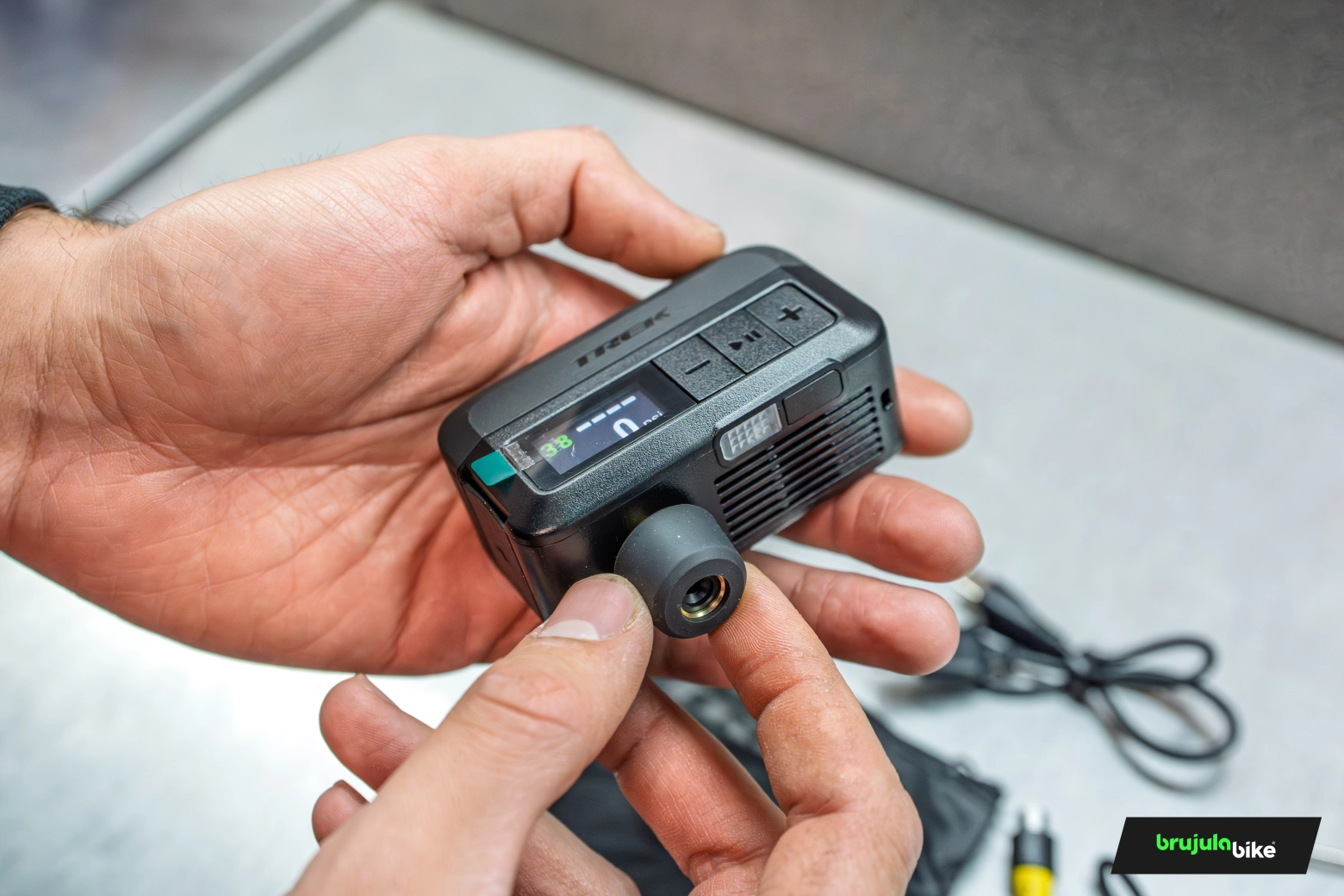 Test of the Trek Air Rush after several weeks in the pocket of the jersey: quality, precision, and a very competitive price