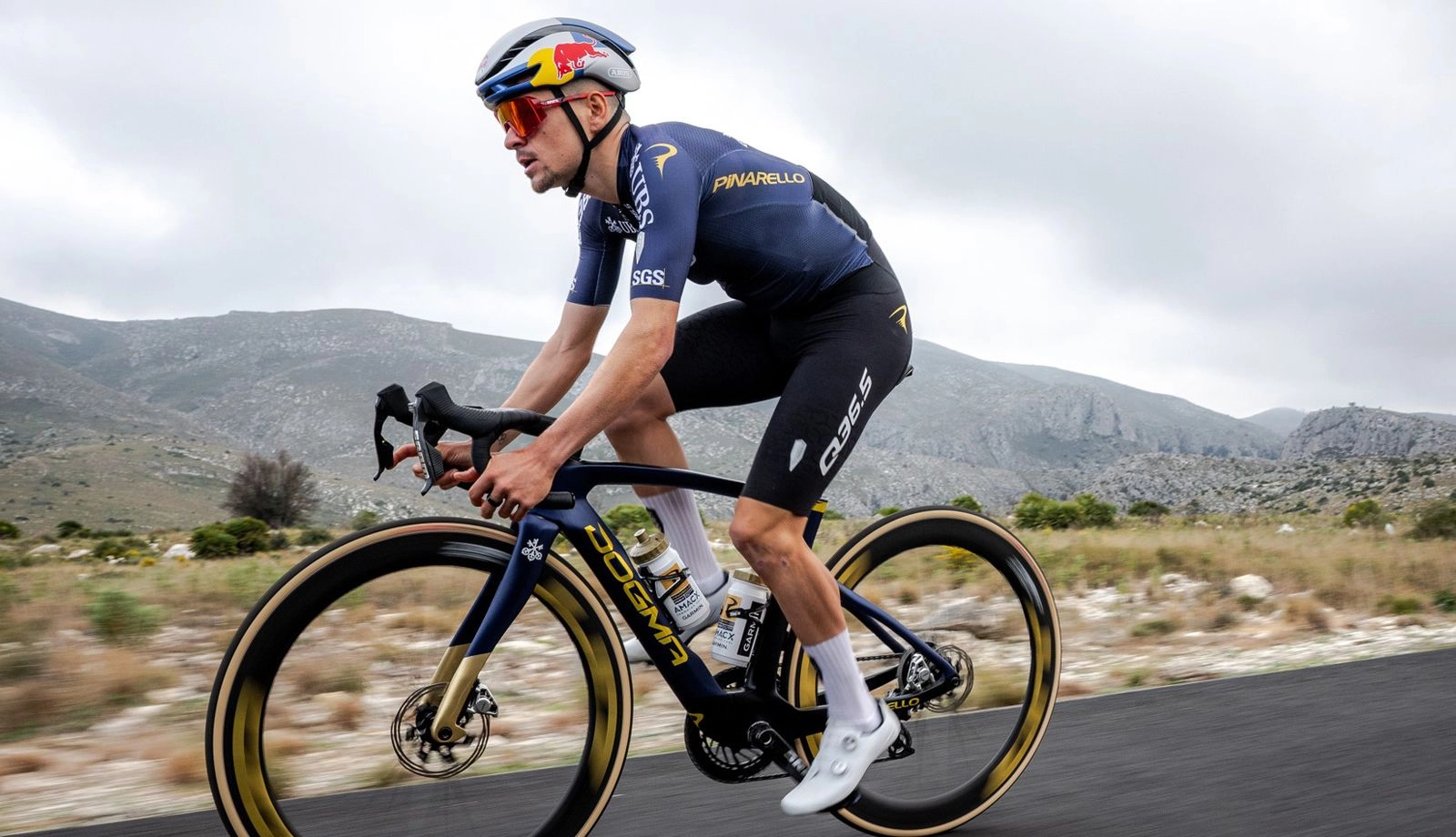 La Vuelta selects teams for 2026