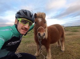 Los imprescindibles de Zugasti en ruta y su truco para beber agua de los charcos