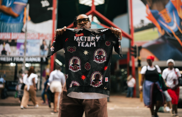 Gobik, un art et une compétition dans sa nouvelle tenue aux côtés de Karabo Poppy