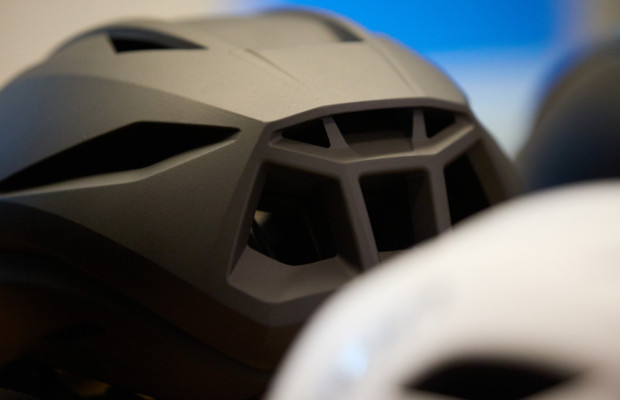 El casco que llevan Kate Courtney, Pauline Ferrand-Prévot o Vingegaard: así es el nuevo Giro Eclipse Pro Aero