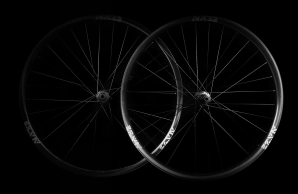 New 32" carbon wheels, directly from China and with a lifetime warranty: this is how the Anax32 XC from Light Bicycle are