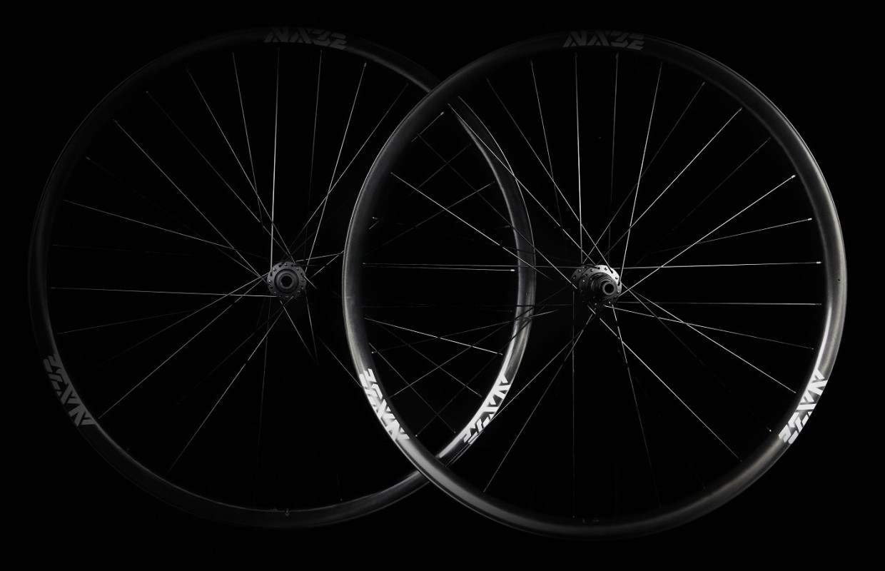New 32" carbon wheels, directly from China and with a lifetime warranty: this is how the Anax32 XC from Light Bicycle are