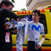 The Movistar star Cian Uijtdebroeks fractures his elbow