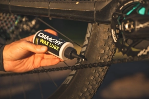 Wie man die häufigsten Geräusche an seinem Fahrrad lokalisiert und beseitigt