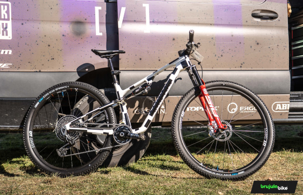 Spotted a Canyon XC prototype in Chelva - new Lux World Cup?