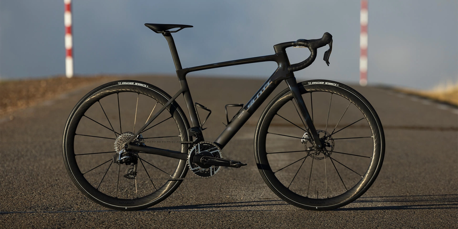 Al límite de los 6 kg y estrena gama: SCOTT Addict RC 2026