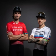 The Cape Epic 2026 is left without a rainbow jersey, an accident with a car door leaves Keegan Swenson injured