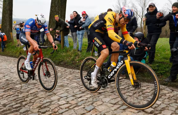 Wout van Aert returns to competition in the Omloop Het Nieuwsblad