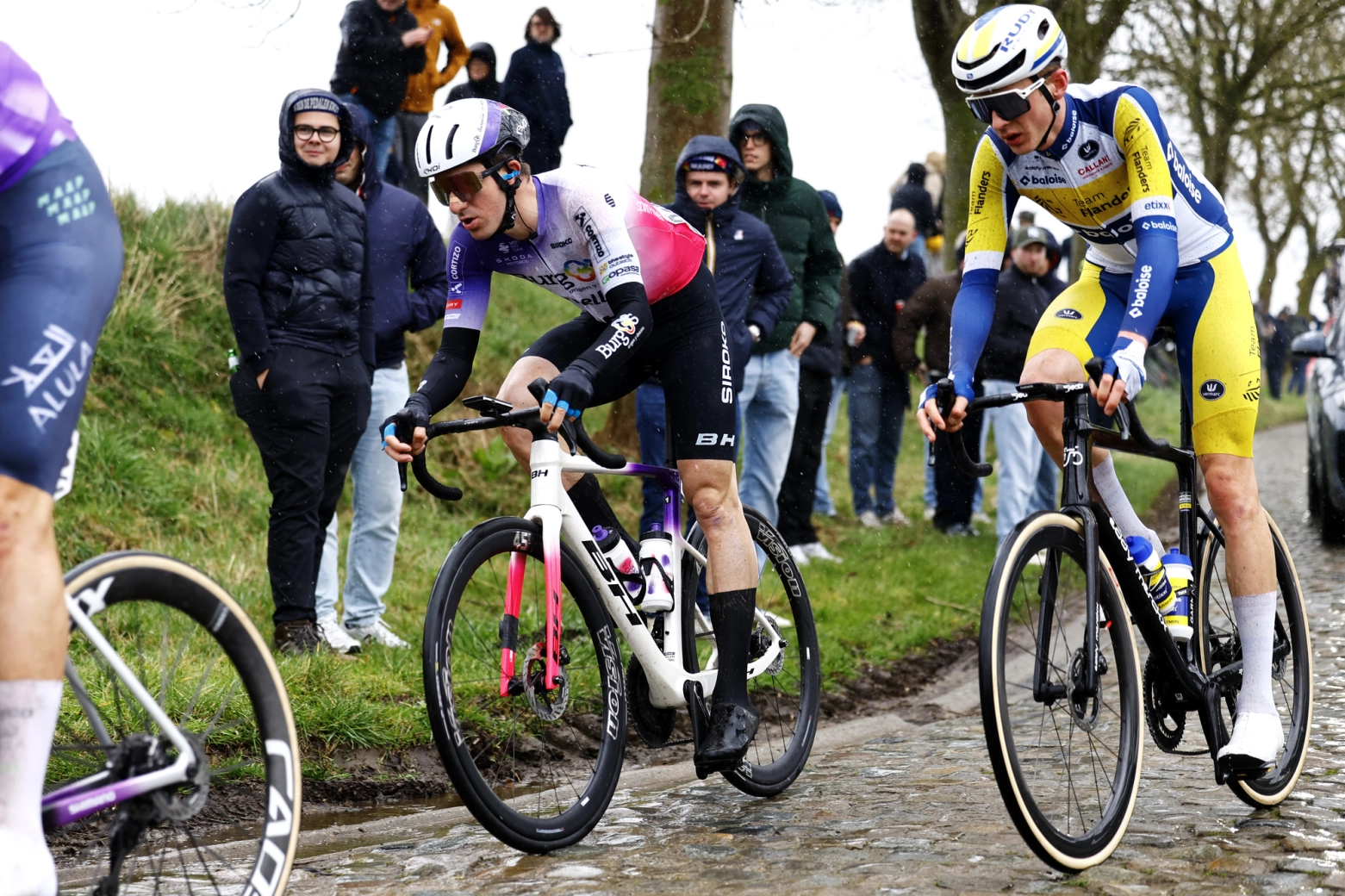 Mathieu van der Poel suma la Omloop Nieuwsblad a su palmarés