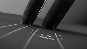 Hutchinson demonstrates that a 32 mm tire can be faster than a 30 mm and presents the new Blackbird tires in 32 and 34 mm