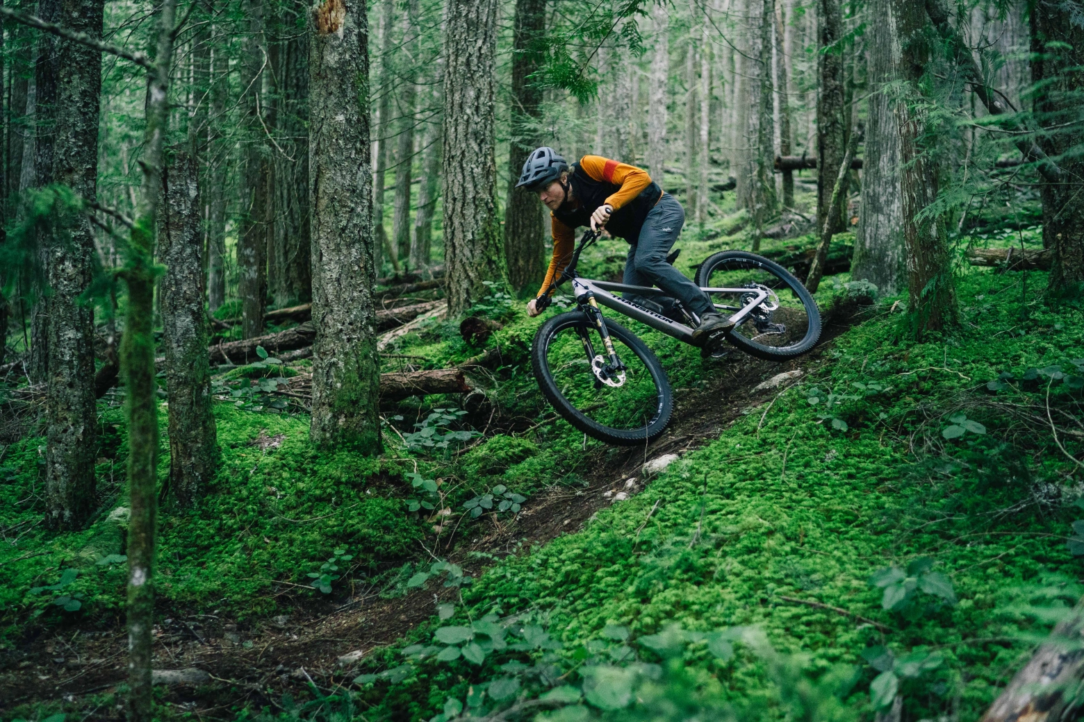 El XC moderno según Transition: así es la nueva Spur V2