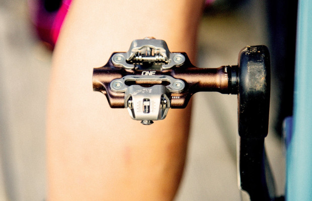 "The thinnest pedals on the market" and super lightweight, that's how the new OneUp XC Clip pedals are