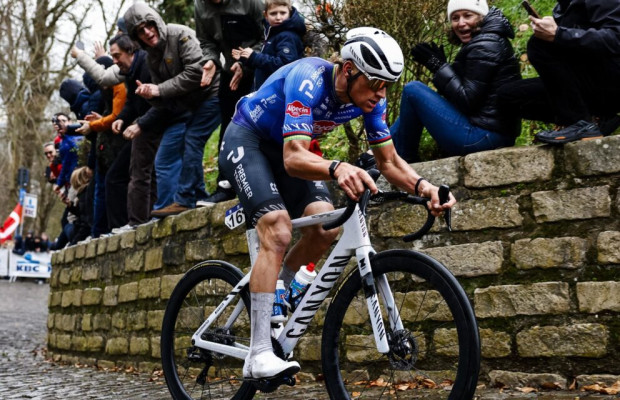 Por que Van der Poel não correrá a Strade Bianche? Seu diretor explica