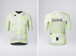 La estética Glitch llega al ciclismo con la nueva colección de Gobik