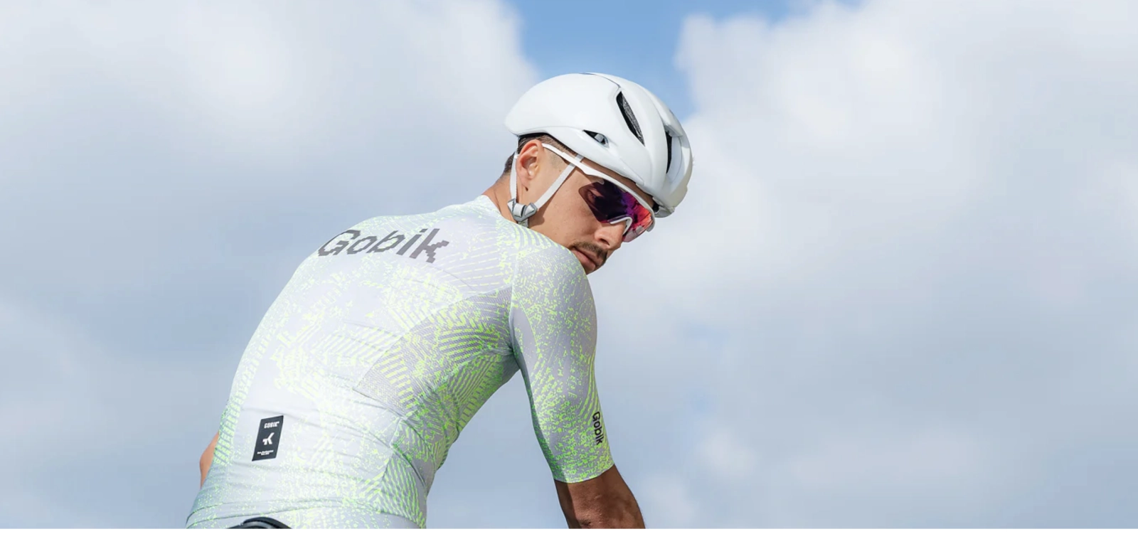 The Glitch aesthetic arrives in cycling with the new collection from Gobik