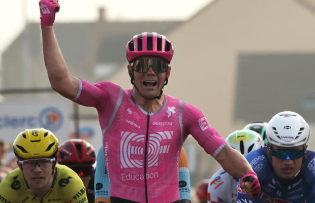 Luke Lamperti wins the sprint in the first stage of the Paris-Nice 2026 and is the first leader, Ayuso moves ahead of Vingegaard in the overall standings