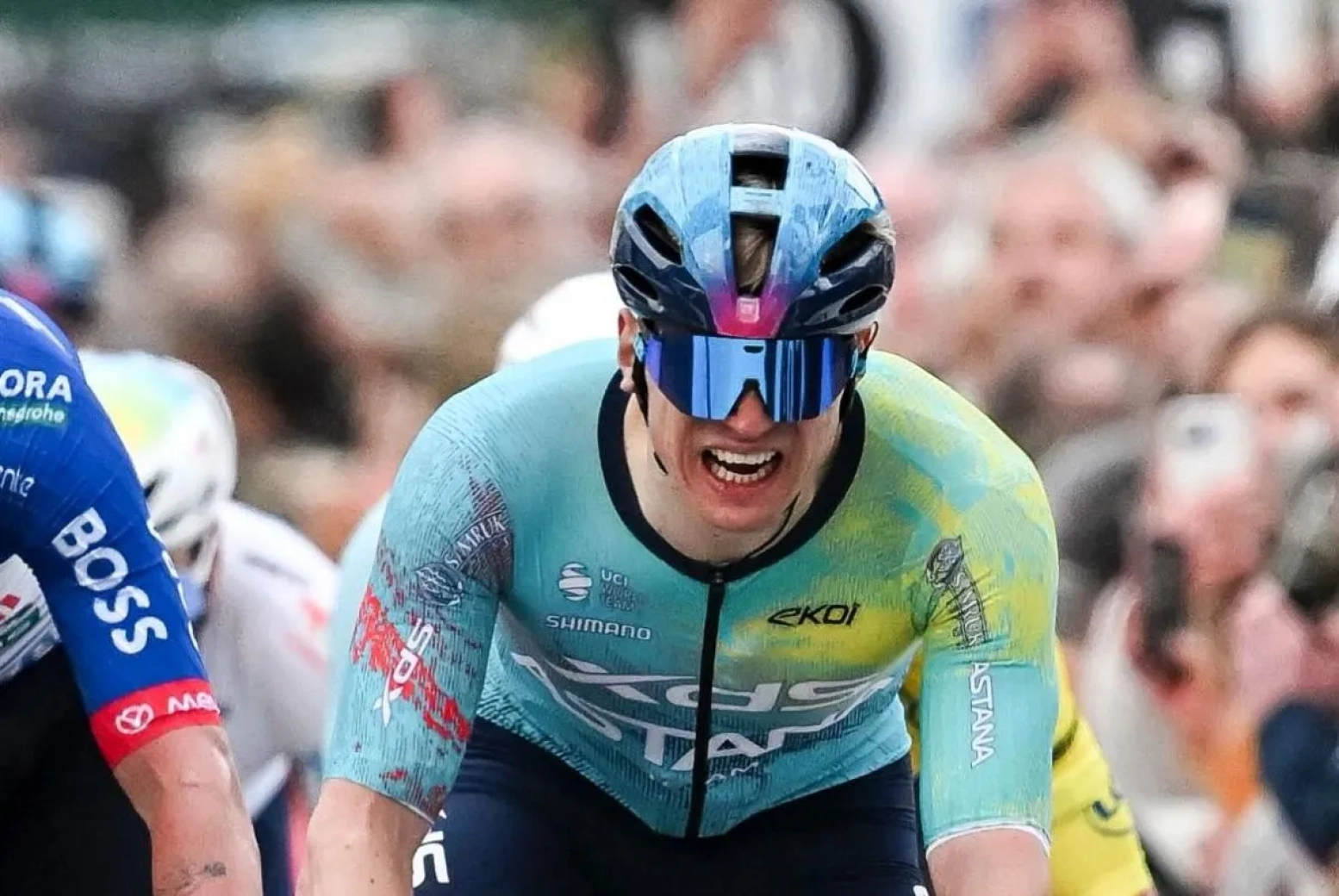 Max Kanter sorprende en el sprint y se lleva la etapa 2 de la París-Niza 2026