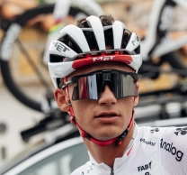 Scicon presents the new Pogacar glasses: the Aeroshade 2.0 Titanium