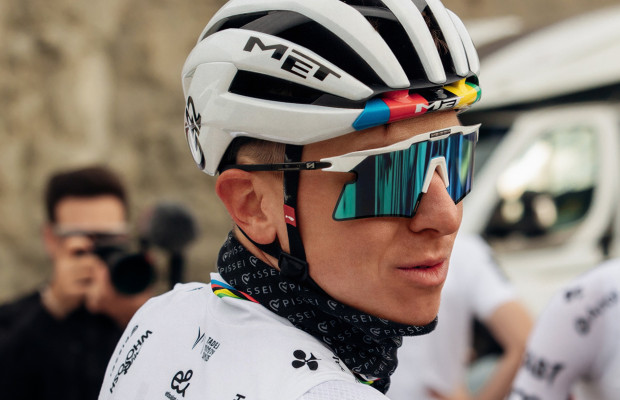 Scicon présente les nouvelles lunettes de Pogacar : voici les Aeroshade 2.0 Titanium