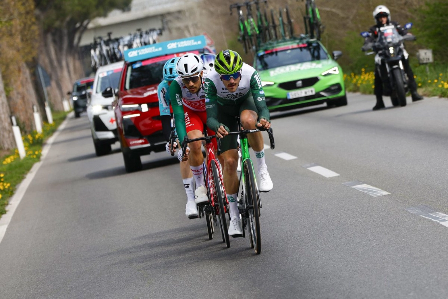 Van der Poel impõe sua lei no estradão e leva a etapa 2 da Tirreno-Adriático