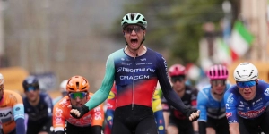 Tobias Lund Andresen wins the sprint in stage 3 of the Tirreno-Adriatico