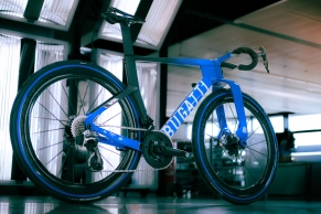 Bugatti enters cycling with a radical and illegal bike for the UCI