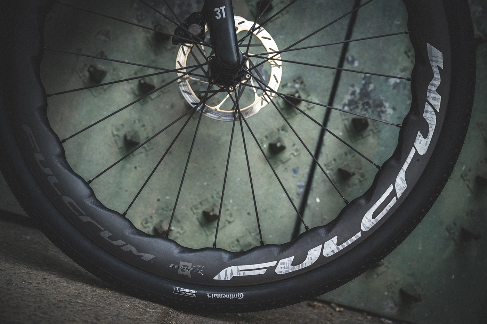 Fulcrum bets on high-speed gravel with the new Sharq GR and Soniq GR