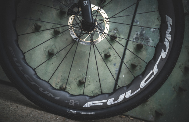 Fulcrum bets on high-speed gravel with the new Sharq GR and Soniq GR