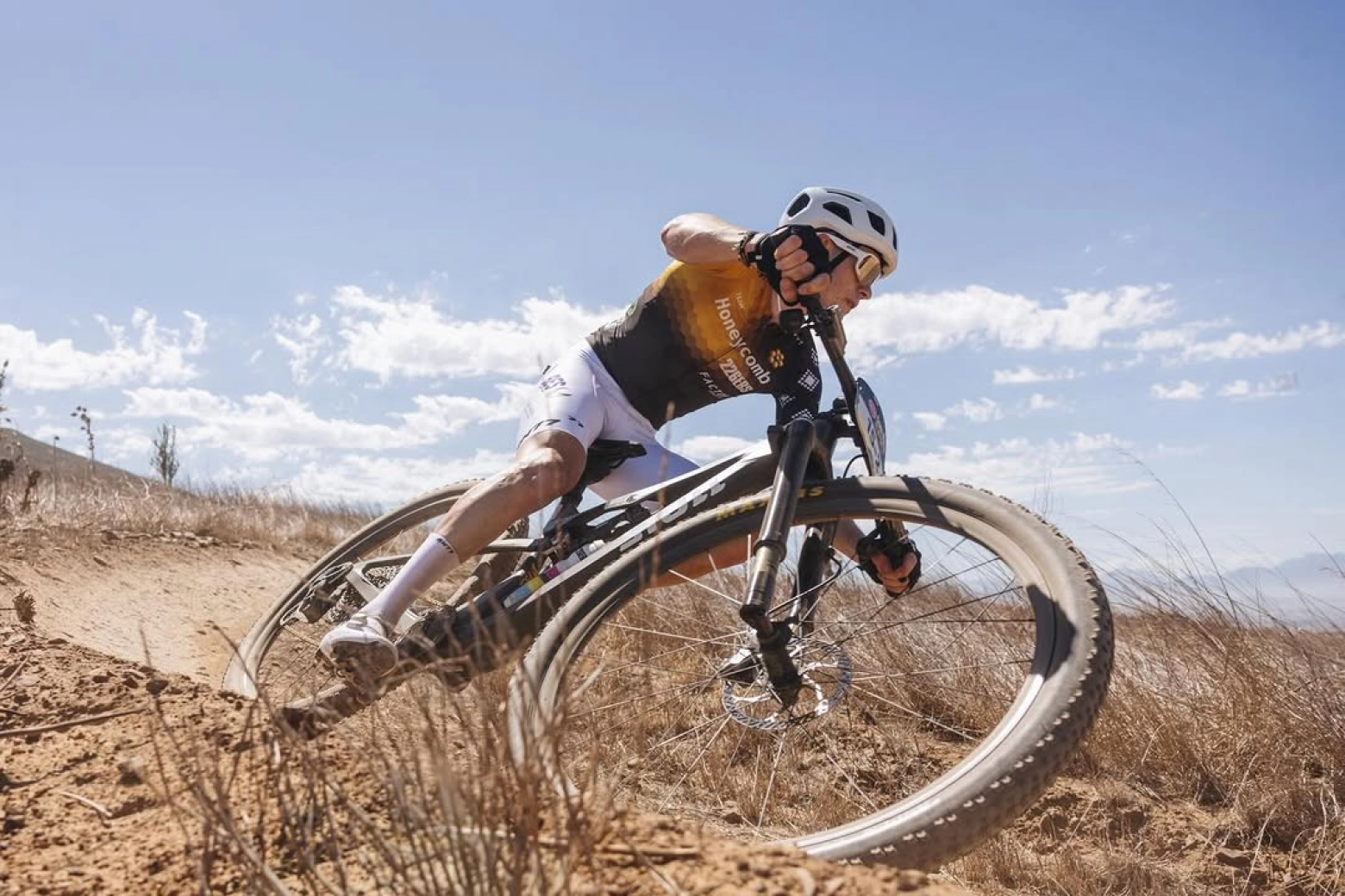 Las MTB de 32” hacen historia en la Cape Epic: Pritzen y Stehli ganan la etapa 3 y cambian la general