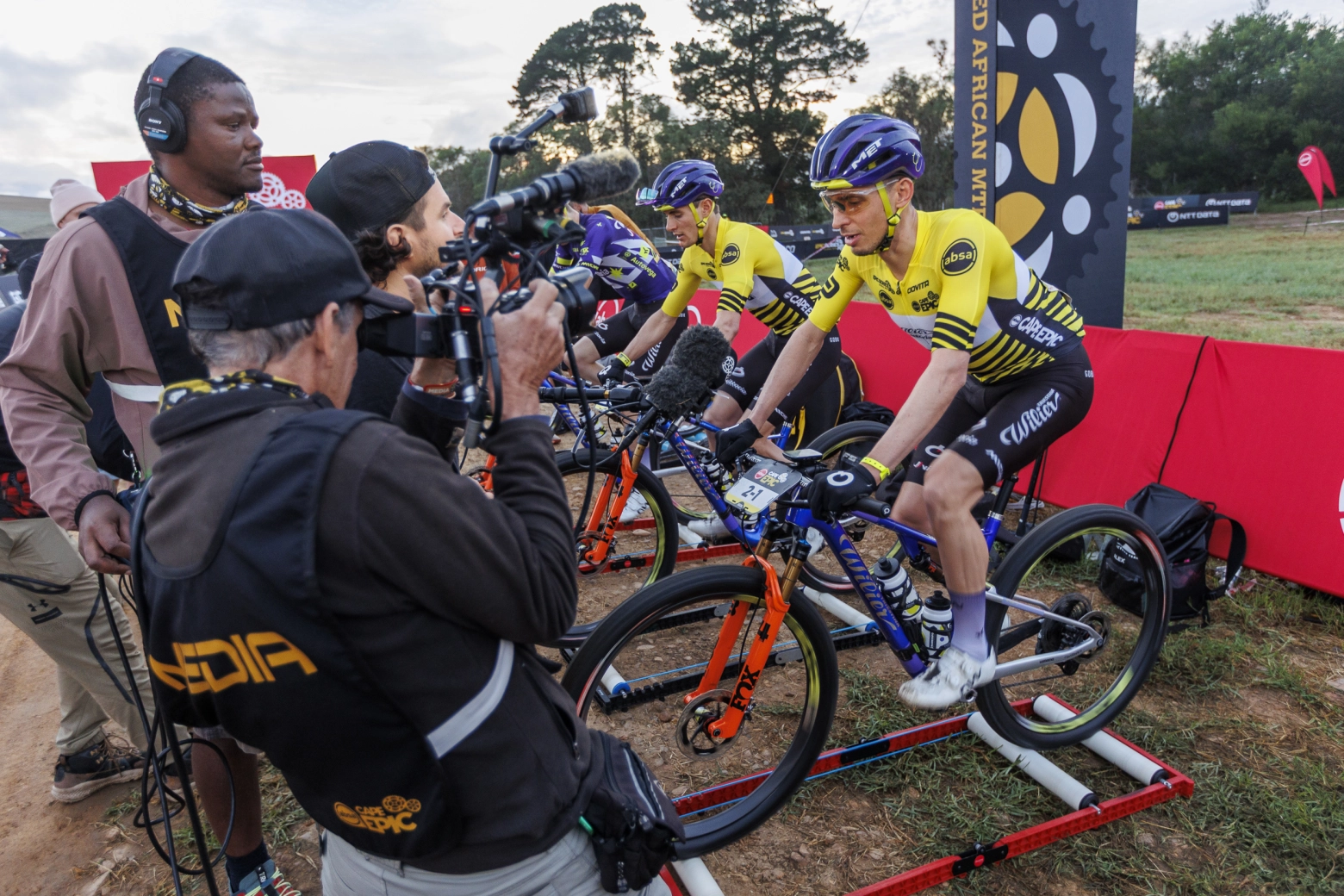 Cuánto dinero se gana en la Cape Epic: así se reparte el botín de 160.000€ en el Tour de Francia del MTB