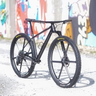 The Lefty Ocho fork is compatible with 32"
