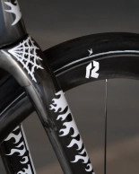 Under 5 kg and ready to race, a modern bike like no other