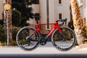 More rigid, lighter, and faster: OQUO launches its most advanced range with carbon spokes for road and gravel