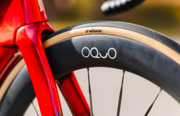 More rigid, lighter, and faster: OQUO launches its most advanced range with carbon spokes for road and gravel
