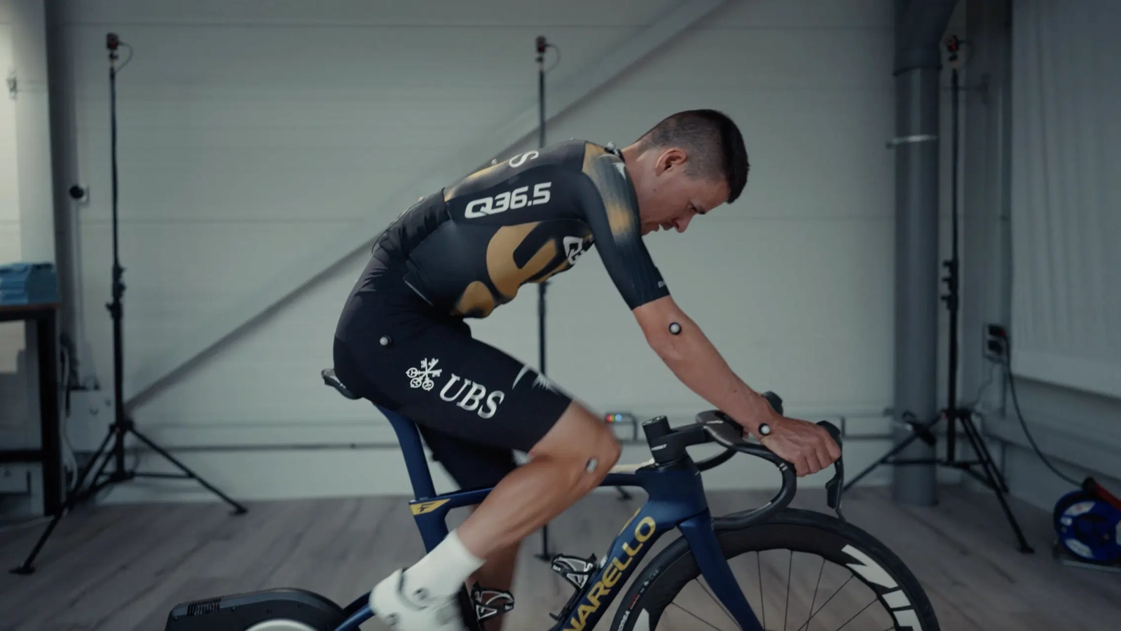 Así ha cambiado Pidcock su posición en la bici para ganar rendimiento en 2026