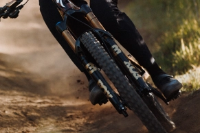 New Fox 38, the reference in Enduro, is now smoother, more efficient, and more consistent