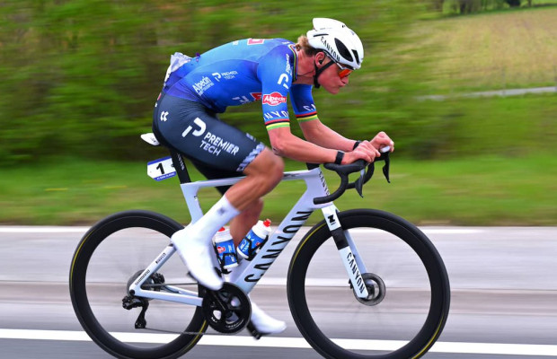 Van der Poel gana con una Canyon Endurace radical y completamente nueva