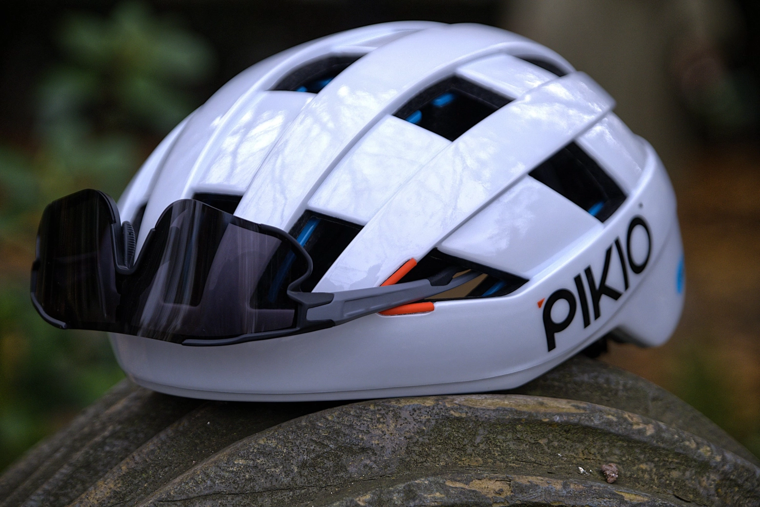 Esta marca es nueva y acaba de presentar el casco de ciclismo más seguro conocido hasta la fecha