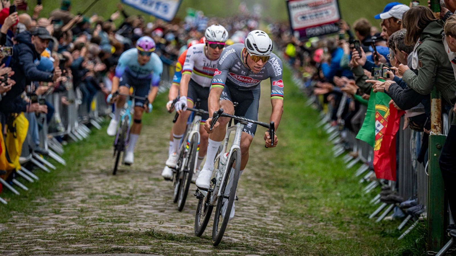 "Esa noche en la celda fue lo mejor que pudo haberle pasado": el episodio que transformó a Van der Poel según su hermano