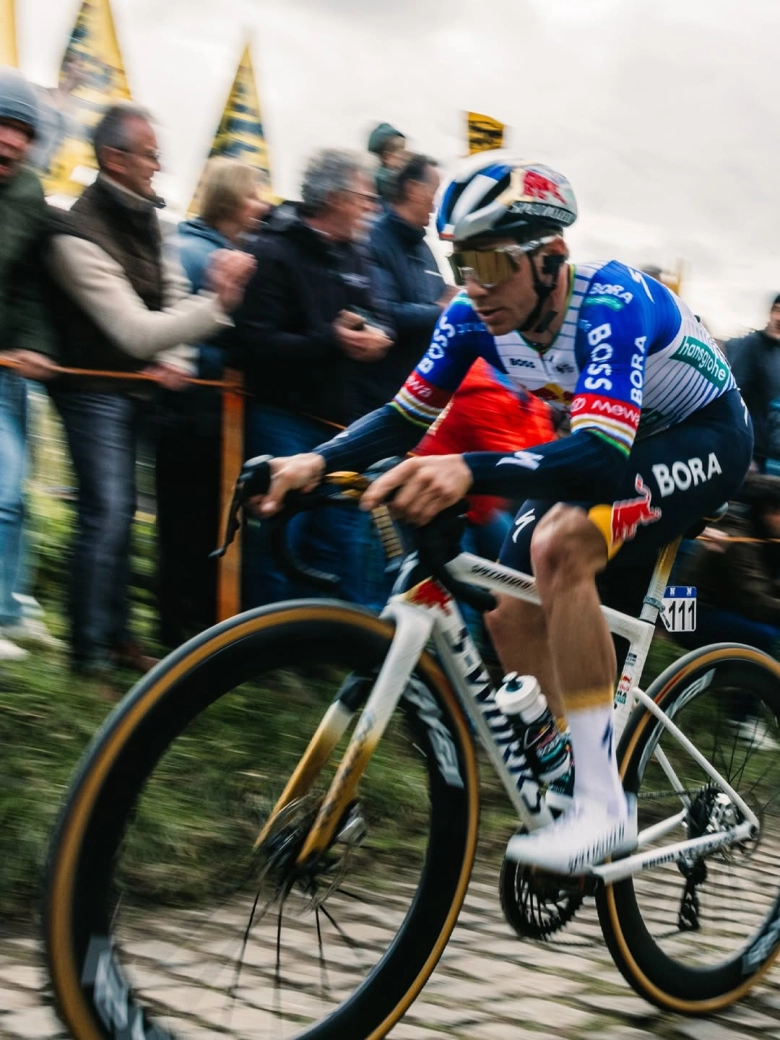 Evenepoel no cierra la puerta a Roubaix
