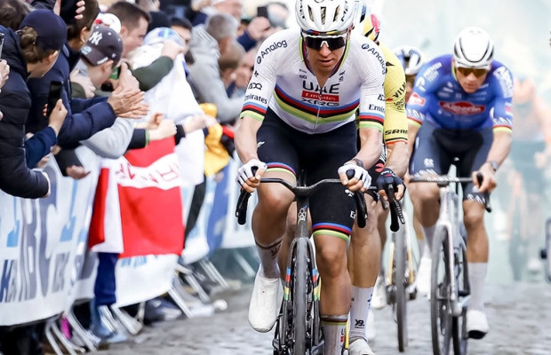 Pogacar se dirige vers un exploit sans précédent dans le monde du cyclisme