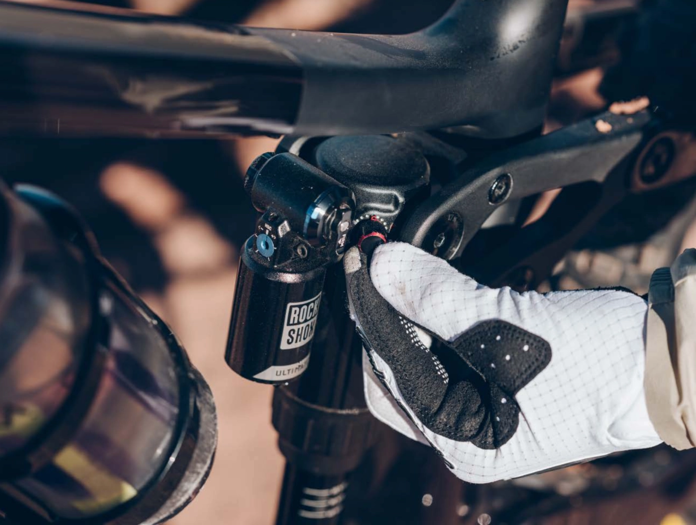 RockShox renueva los Super Deluxe y Vivid con LinearXL