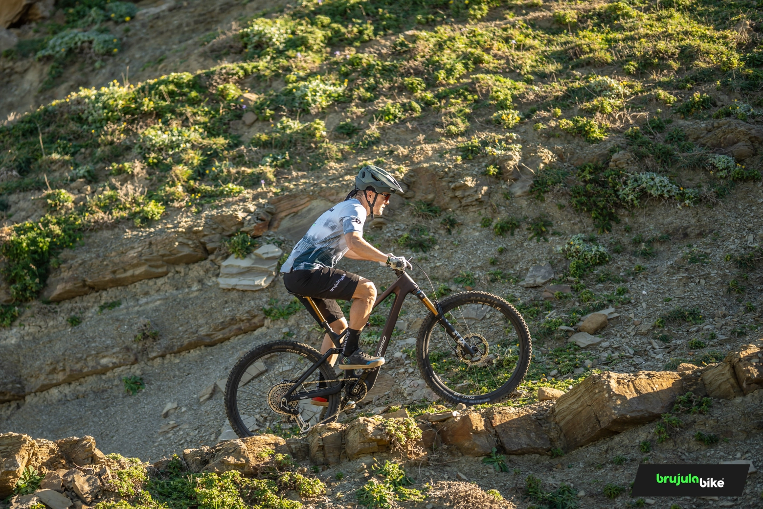 Probamos la Megamo Reason 2027 con el Avinox M2S: la eMTB que ha cambiado el mercado evoluciona y sube el nivel