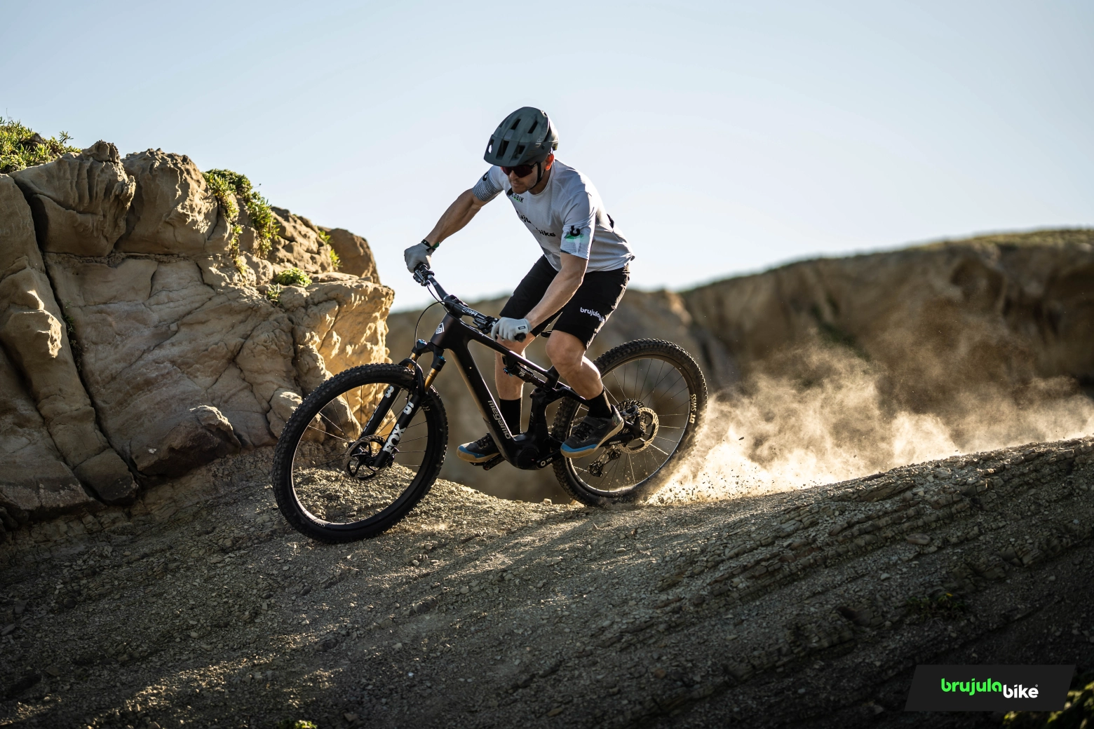 Probamos la Megamo Reason 2027 con el Avinox M2S: la eMTB que ha cambiado el mercado evoluciona y sube el nivel
