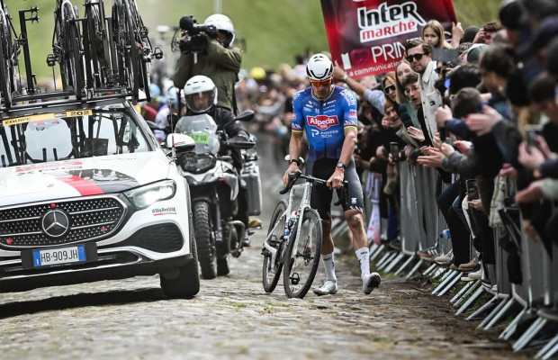 O desastre de Van der Poel revela o novo da Shimano