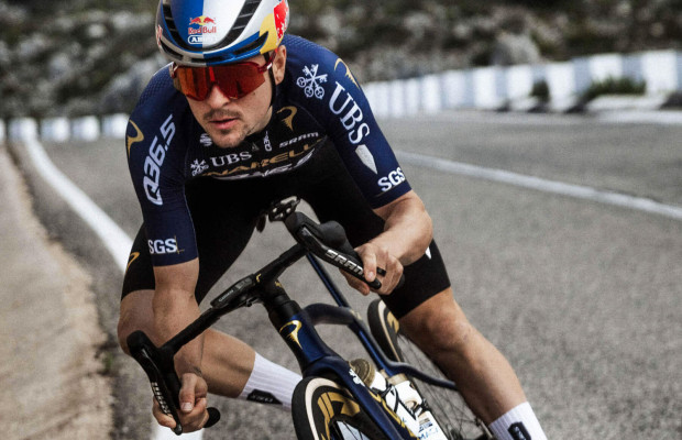 "It could be a long absence": Pidcock's return is still up in the air